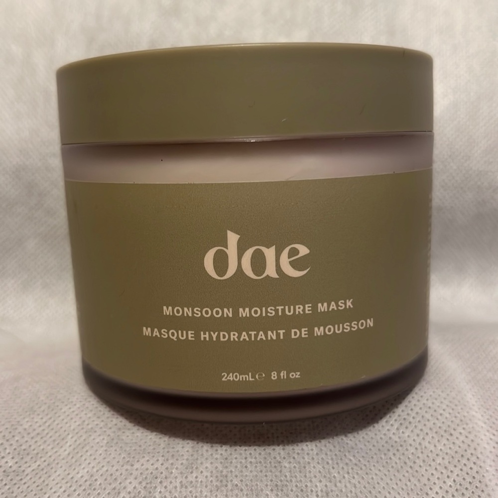 dae monsoon moisture mask. sealed unopened condition.